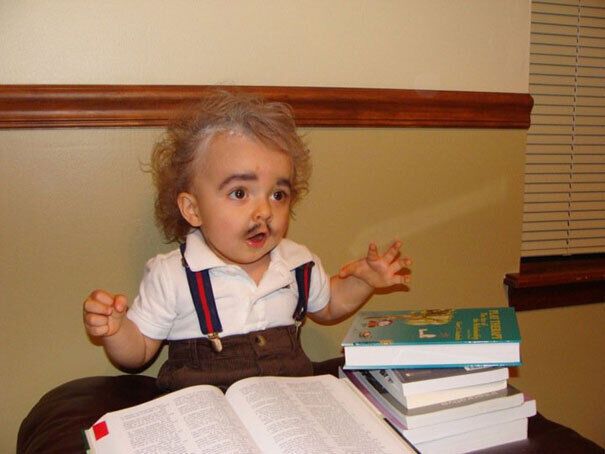 Малюку зробили макіяж і він став схожим Енштейна