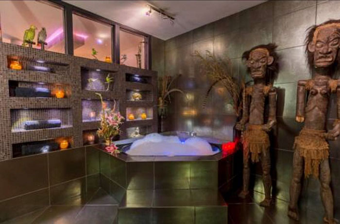 Найдивніші ванні кімнати, які викликають чимало питань: епічні фото
