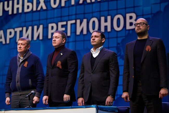 Сергій Чернов (перший зліва)