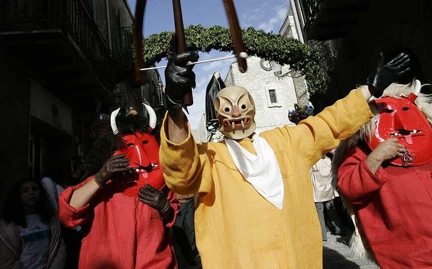 На Сицилії існує традиція переодягатися в демонів