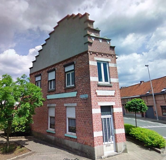 Студент показав кумедні бельгійські будинки, які не всі розуміють