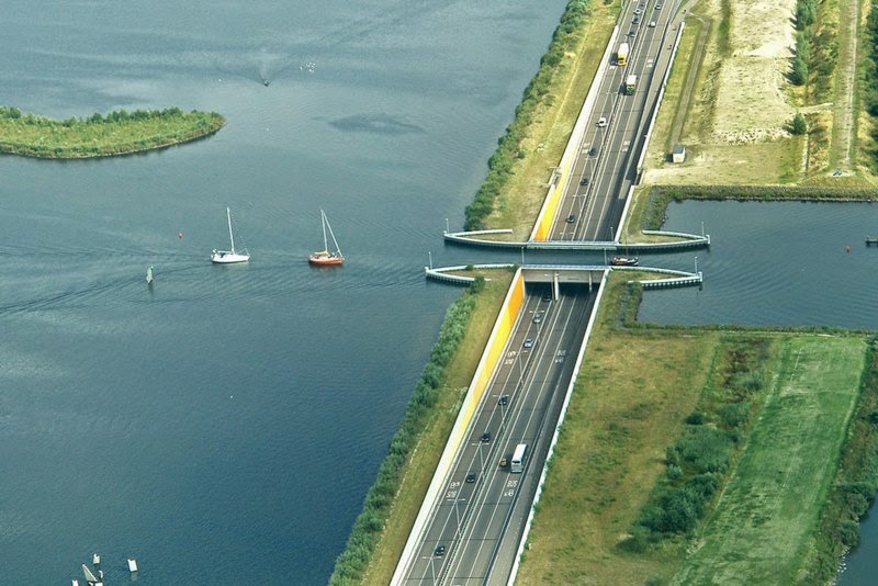 Aquaduct_Veluwemeer_Netherlands_ritebook.in_001