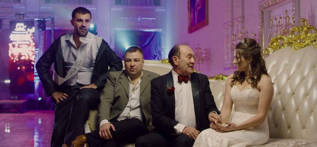"Продовження "Синьої смужки": тернопільські гумористи показали кліп на пісню "Весіллє" (відео)