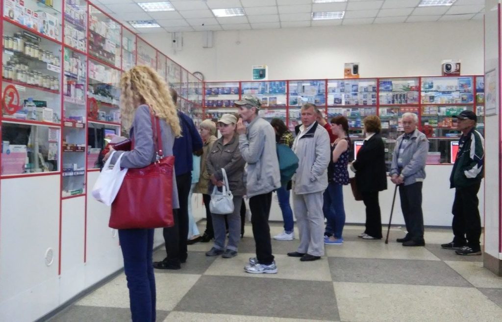 На Київщині аптека продає ліки проти COVID-19 (відео)