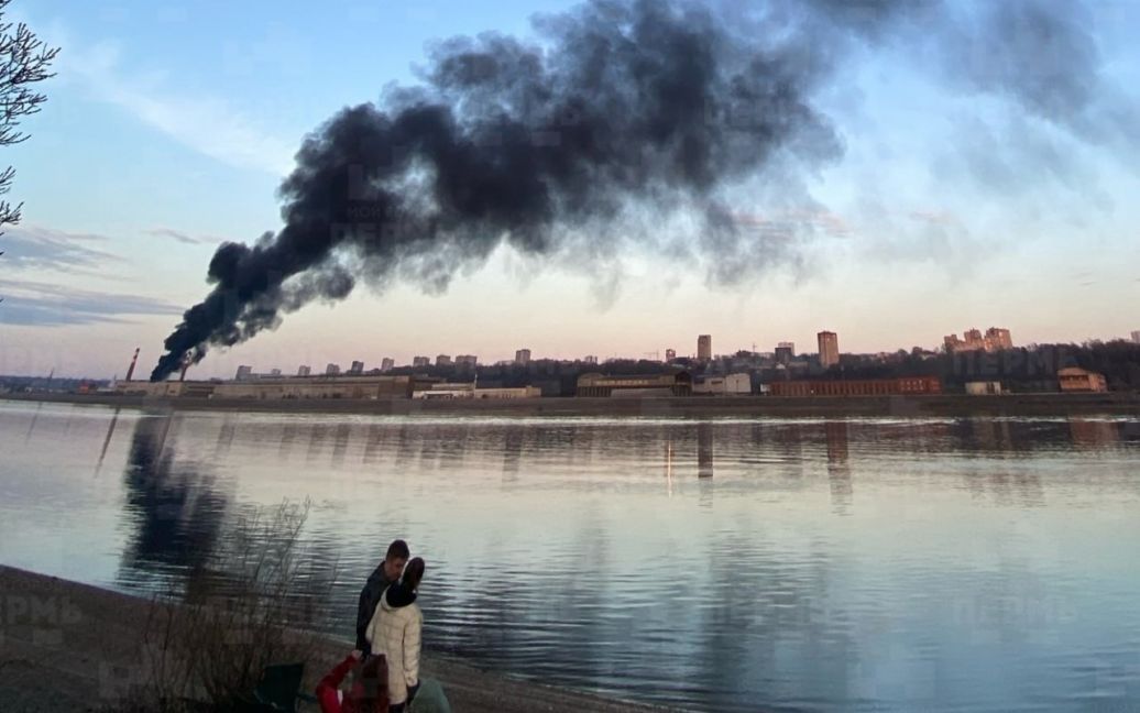 У Пермі сталася пожежа на території оборонного підприємства “Мотовіліхінські заводи” / © Telegram / Мой город Пермь