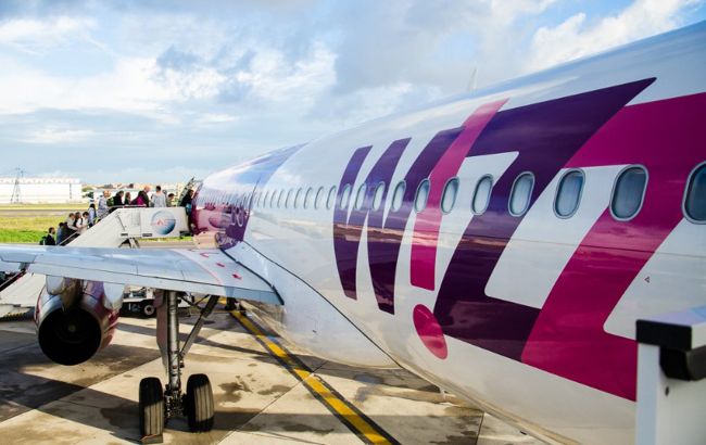 Лоукостер Wizz Air скасував більше 20 рейсів з України на листопад