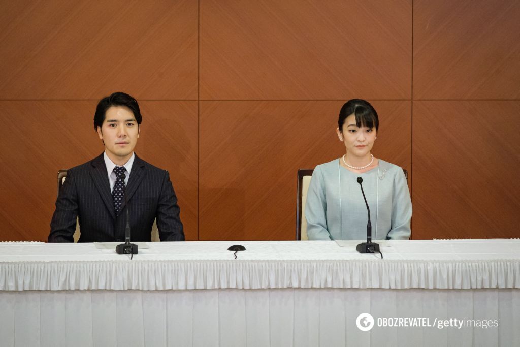 Кей Комуро та принцеса Мако під час прес-конференції у готелі Токіо (Японія, 2021).