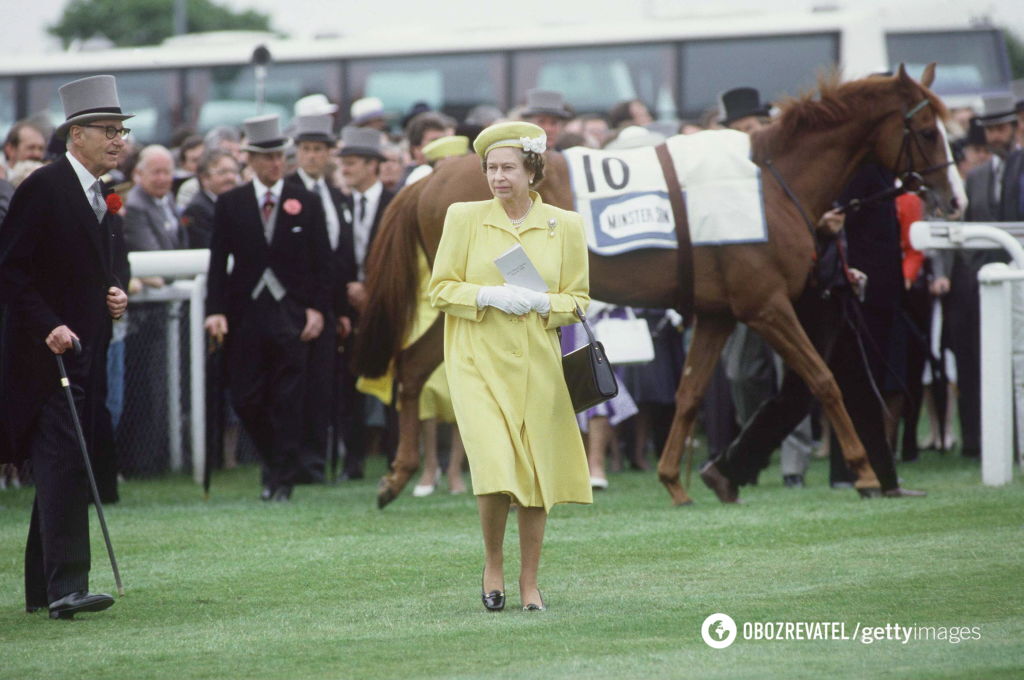 Королева на перегонах в Епсомі (1 червня 1988 року).
