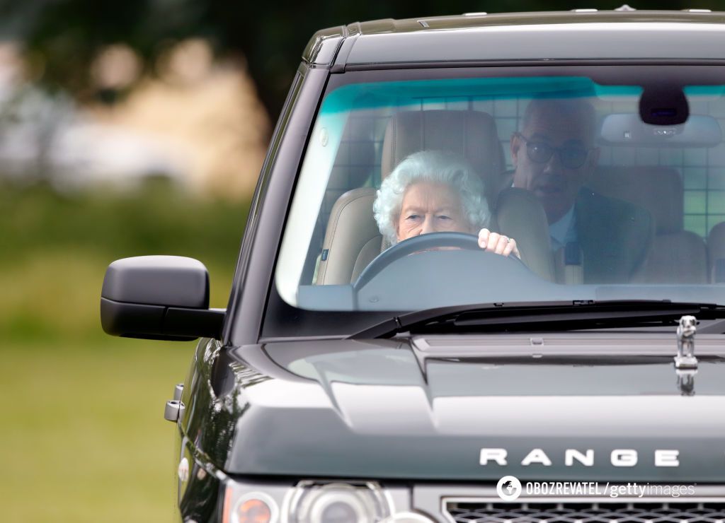 Королева Єлизавета II за кермом Range Rover у Royal Windsor Horse Show (Хоум-парк, 2021).