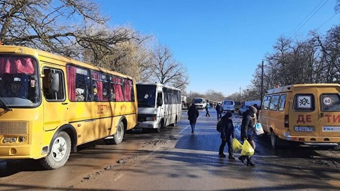 Із ОРДЛО приїхало близько 30 автобусів.